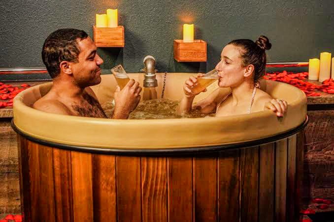 Zzoobb™ Shot In Dha Karachi Anyone interested To need services booking now