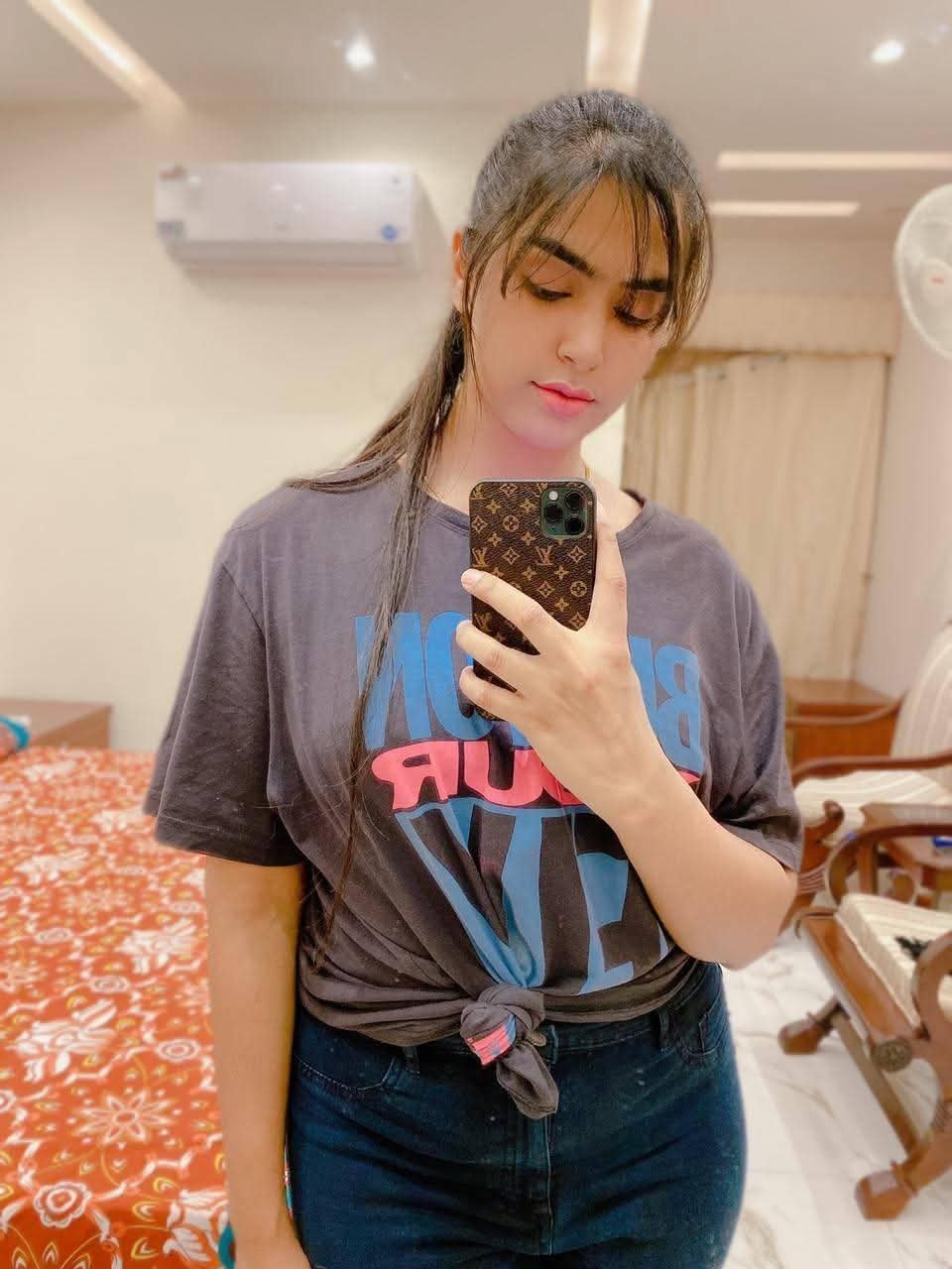 Full body Massage & Spa Centers serious customer contact me