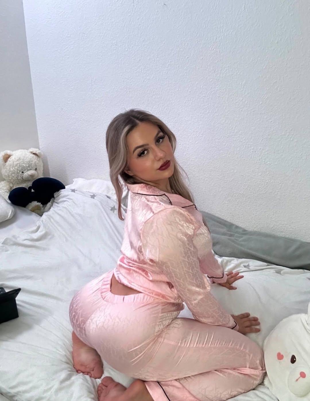 Relax & Rejuvenate at Our Luxury Massage Spa in Karachi